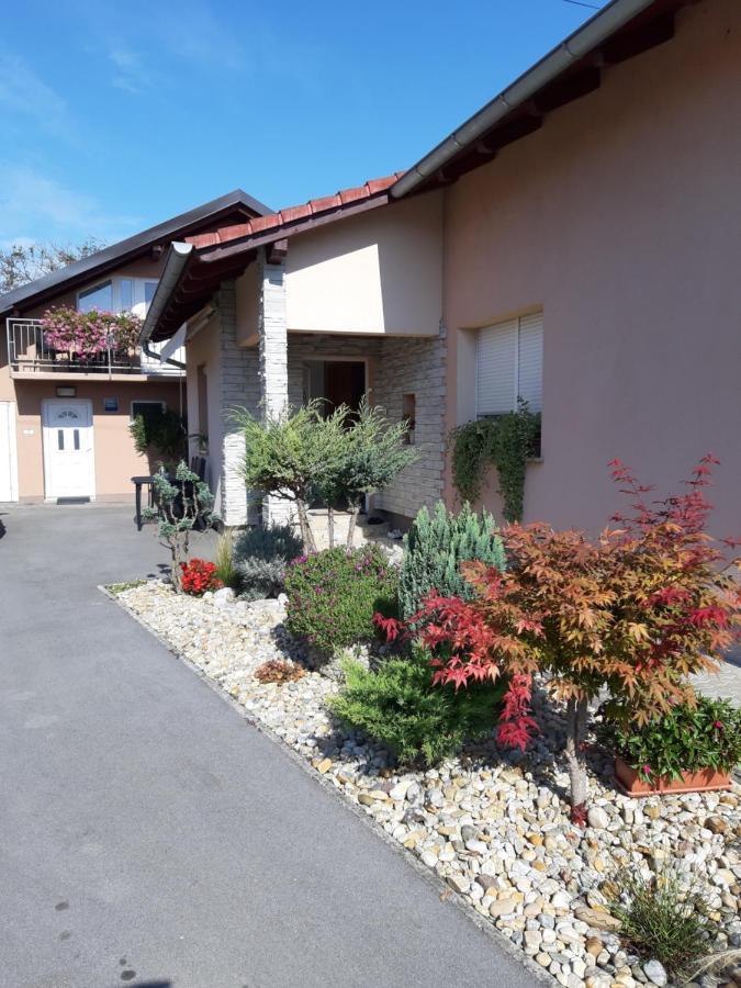 Studio Apartmani "Stimac" Garesnica Exterior photo
