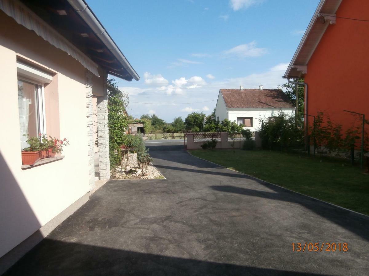 Studio Apartmani "Stimac" Garesnica Exterior photo